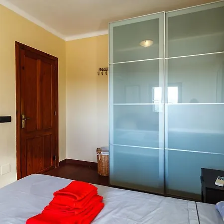 Holiday home With Garden, Pool And Views, Remote-working