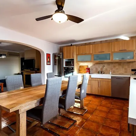 With Garden, Pool And Views, Remote-working *